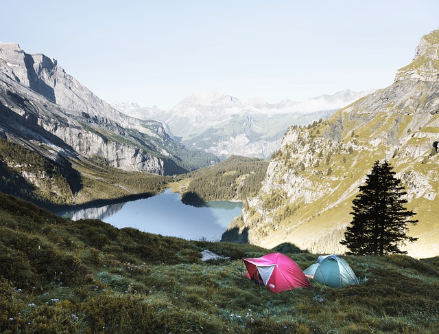 Beginnersgids voor kamperen: uitrusting, campings en essentiële tips
